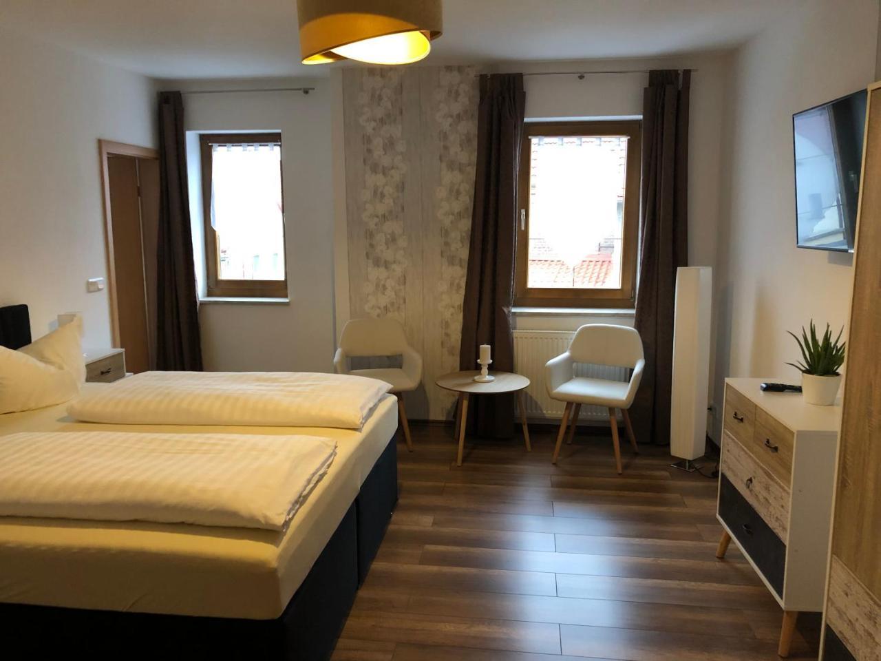 Hotel Garni Zum Rebstock Naumburg  Zewnętrze zdjęcie
