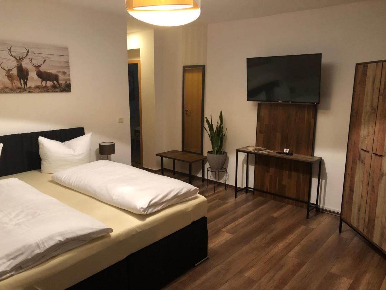 Hotel Garni Zum Rebstock Naumburg  Zewnętrze zdjęcie